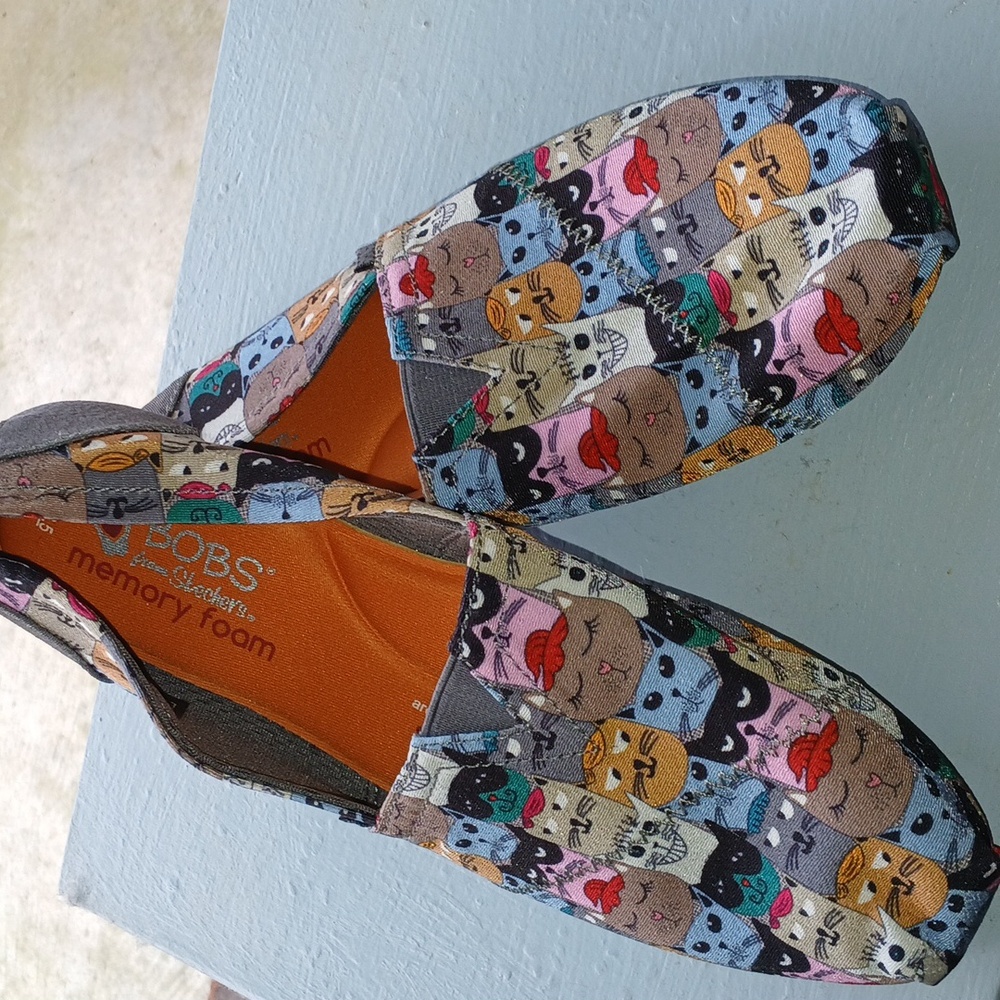 NWOT BOBS. Cat print loafers